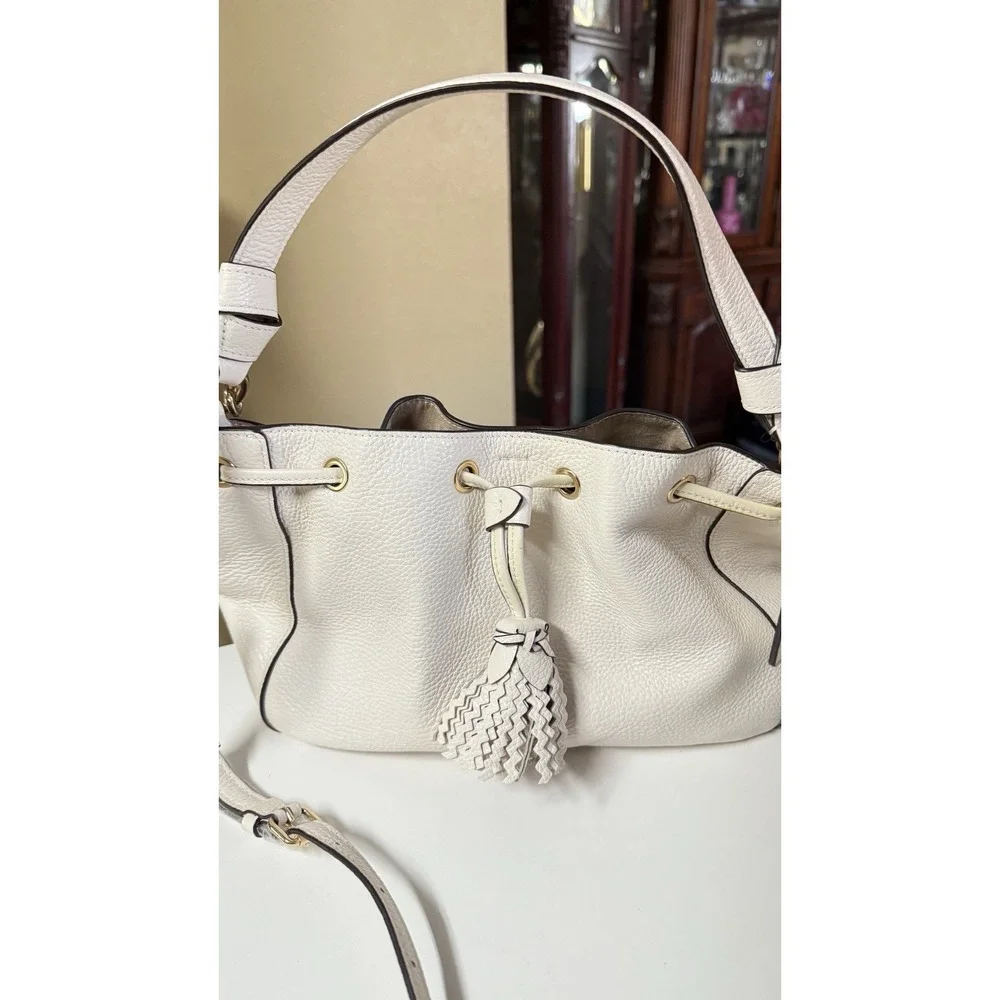 Coach Everly Drawstring Shoulder Bag C5671 Chalk Pebbled Leather Women's Purse‎